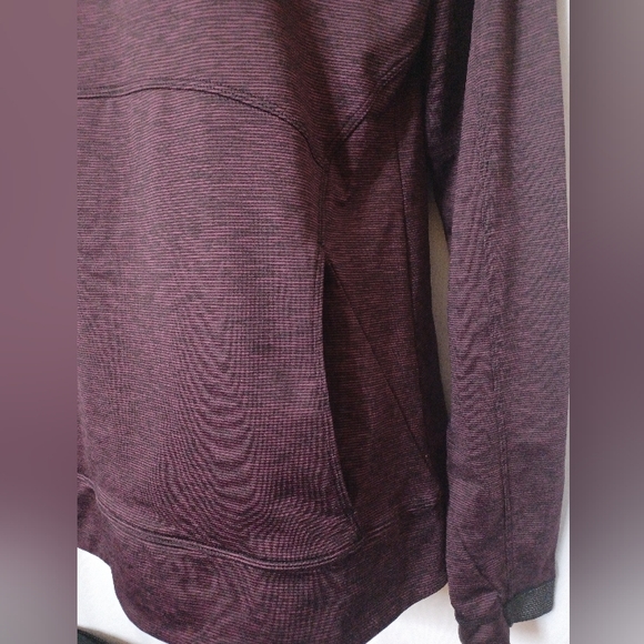 ATHLETA Striated Stow Reflector Pull- Over Plum Color Hoodie. Size M - Picture 7 of 14